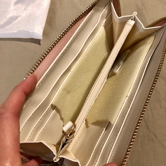 CACHAREL Rose Pink Clutch - Picture 2 of 2